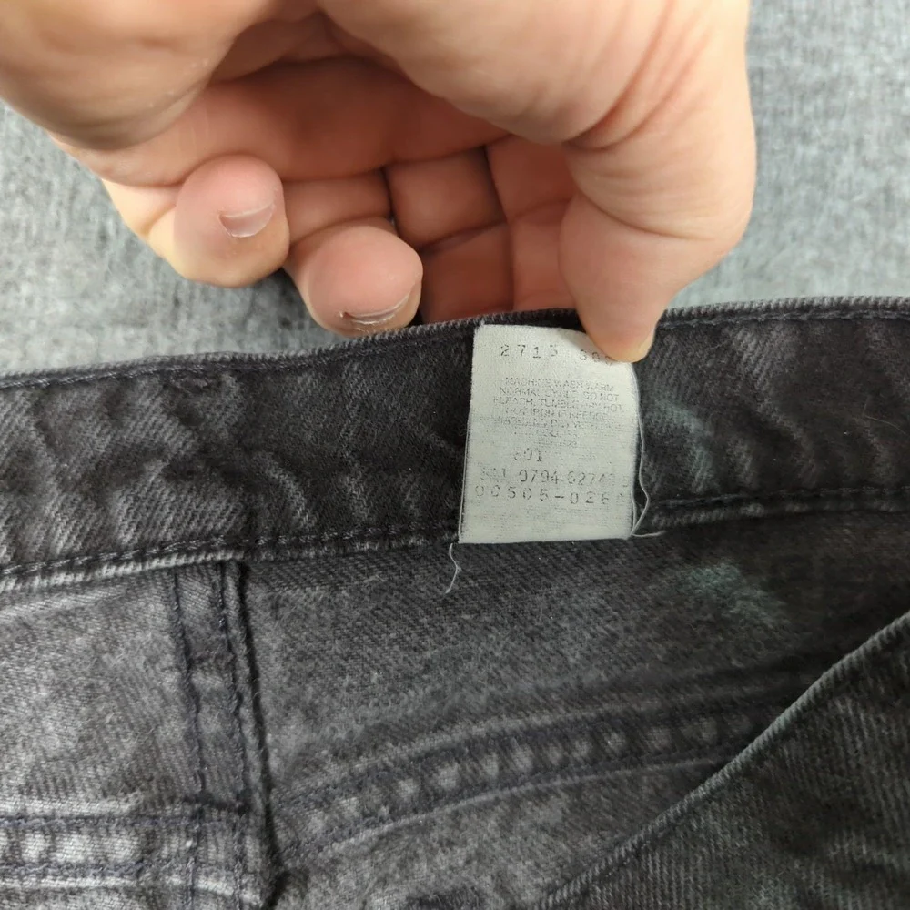 Levis will ship